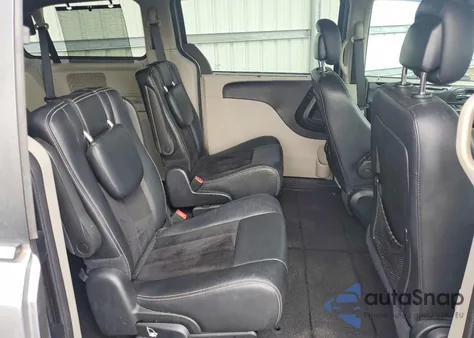 2016 Dodge Grand Caravan Sxt z USA, uszkodzony, nr VIN 2C4RDGCG8GR335715